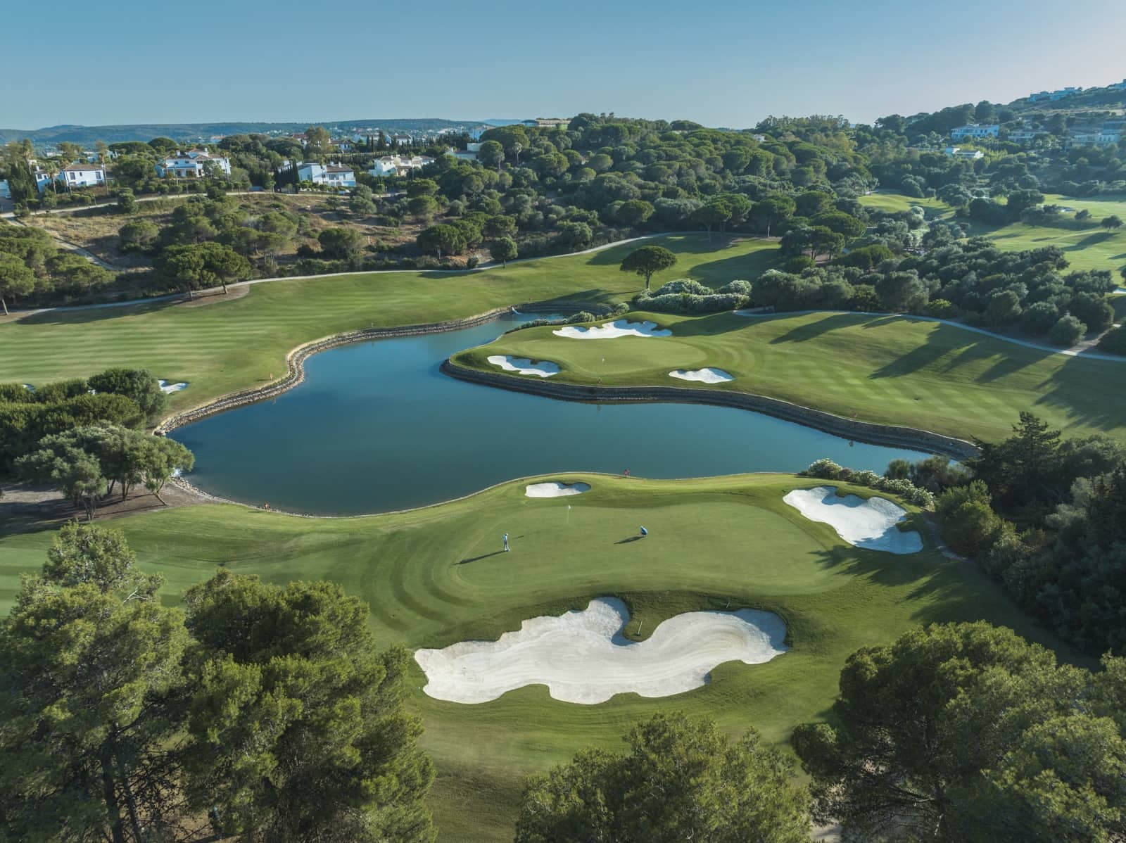 4 bedroom Penthouse for sale in Sotogrande with pool garage - € 1,400,000 (Ref: 9616682)