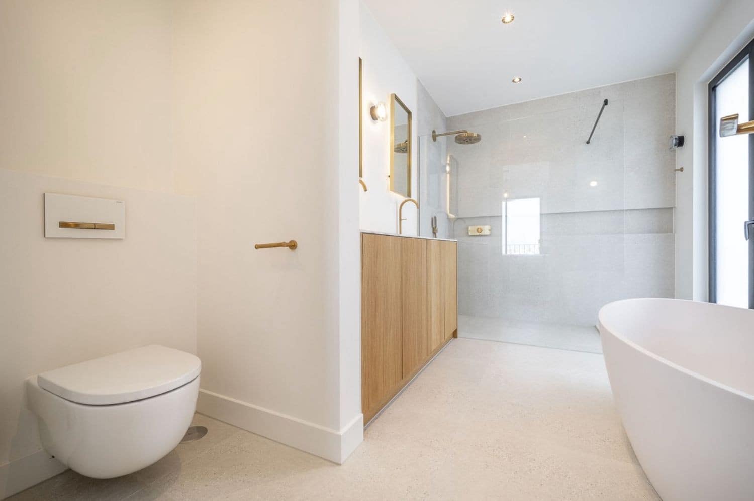 5 soveværelse Villa til salg i Estepona med swimmingpool garage - € 2.100.000 (Ref: 9616684)