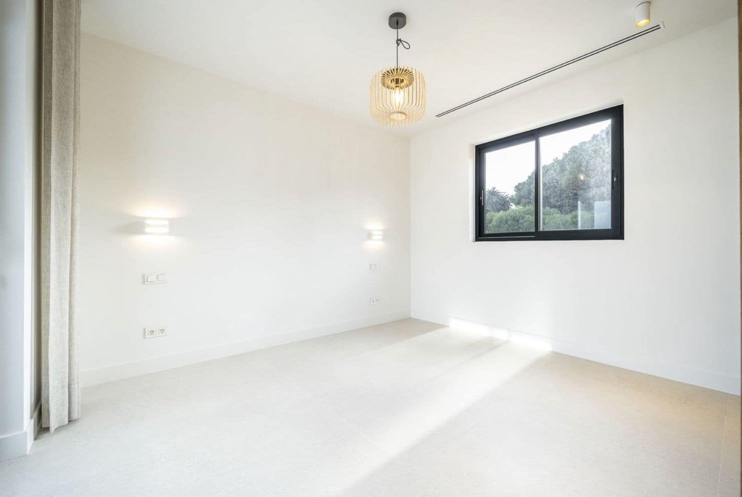 5 soveværelse Villa til salg i Estepona med swimmingpool garage - € 2.100.000 (Ref: 9616684)