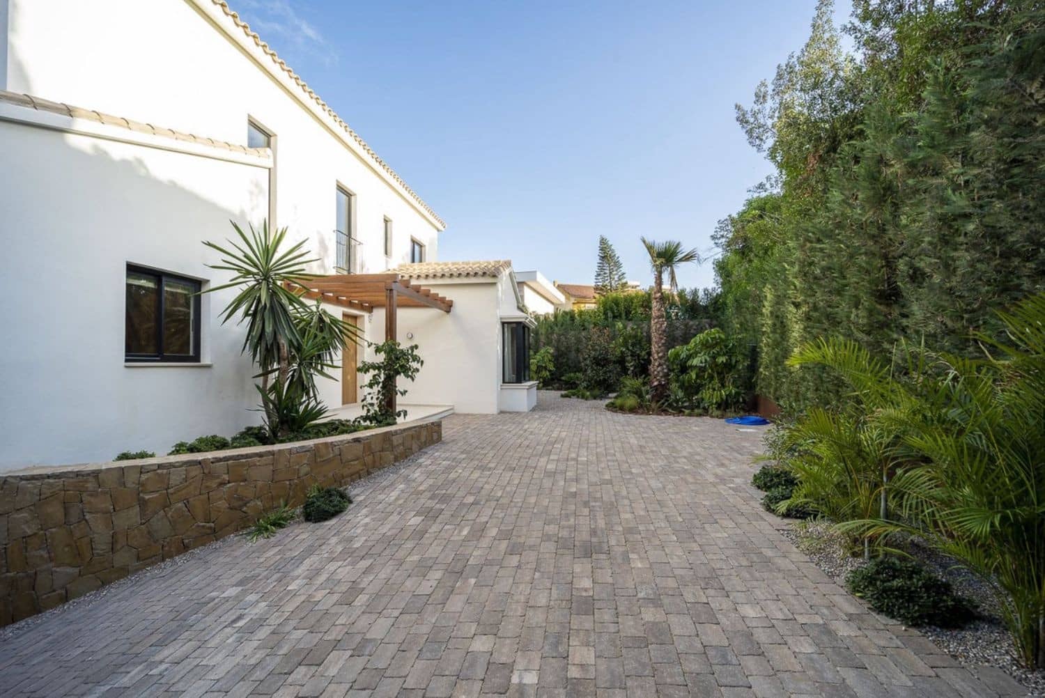 5 soveværelse Villa til salg i Estepona med swimmingpool garage - € 2.100.000 (Ref: 9616684)