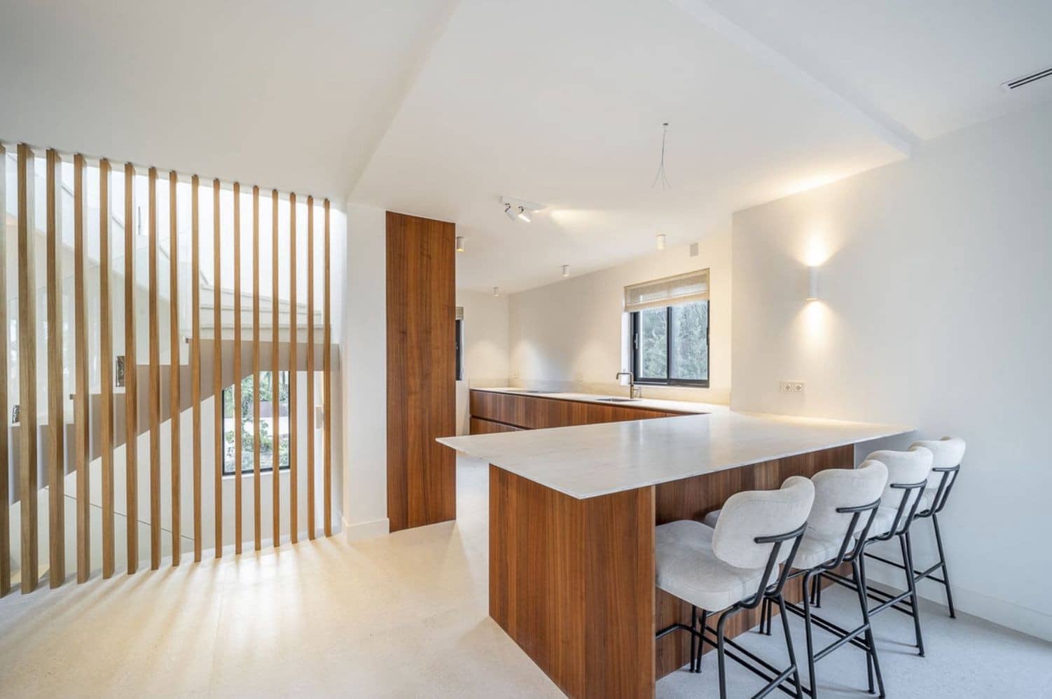 5 soveværelse Villa til salg i Estepona med swimmingpool garage - € 2.100.000 (Ref: 9616684)