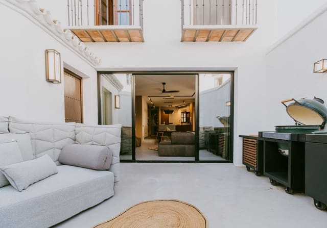 3 sovrum Hus till salu i Marbella med pool - 1 195 000 € (Ref: 9616691)