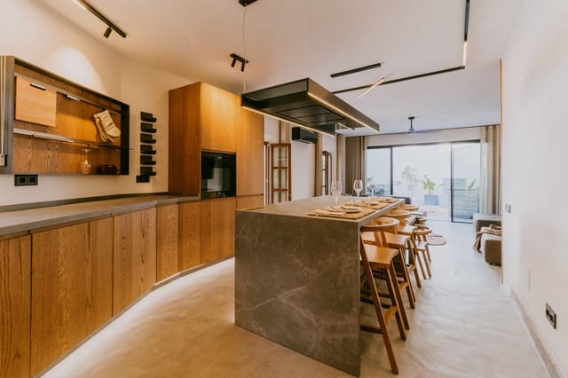 3 sovrum Hus till salu i Marbella med pool - 1 195 000 € (Ref: 9616691)