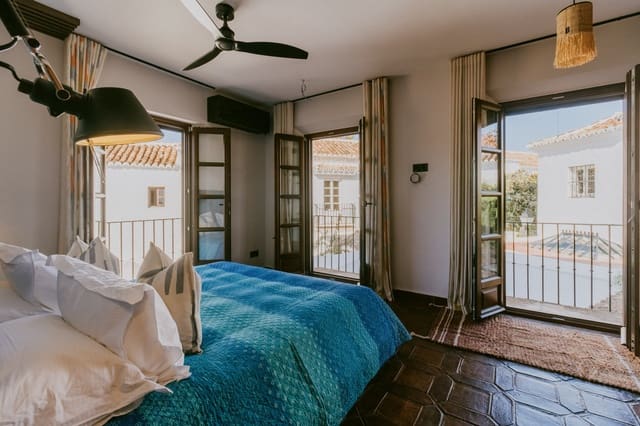 3 sovrum Hus till salu i Marbella med pool - 1 195 000 € (Ref: 9616691)