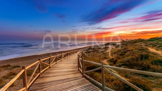 3 bedroom Apartment for sale in Marbella with pool garage - € 1,250,000 (Ref: 9616699)