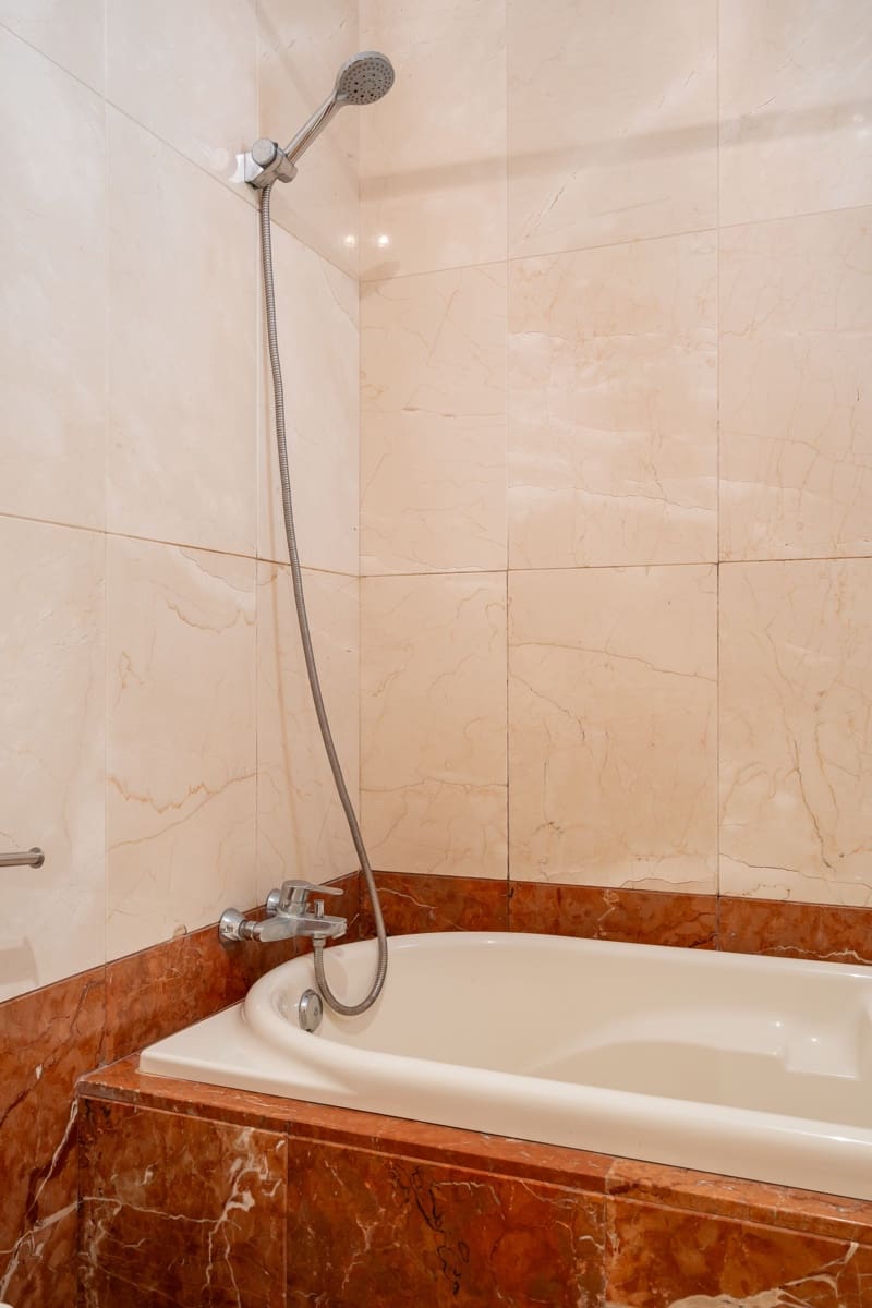 5 slaapkamer Villa te koop in Malaga stad met zwembad garage - € 1.990.000 (Ref: 9616701)