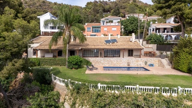 5 bedroom Villa for sale in Málaga city with pool garage - € 1,990,000 (Ref: 9616701)