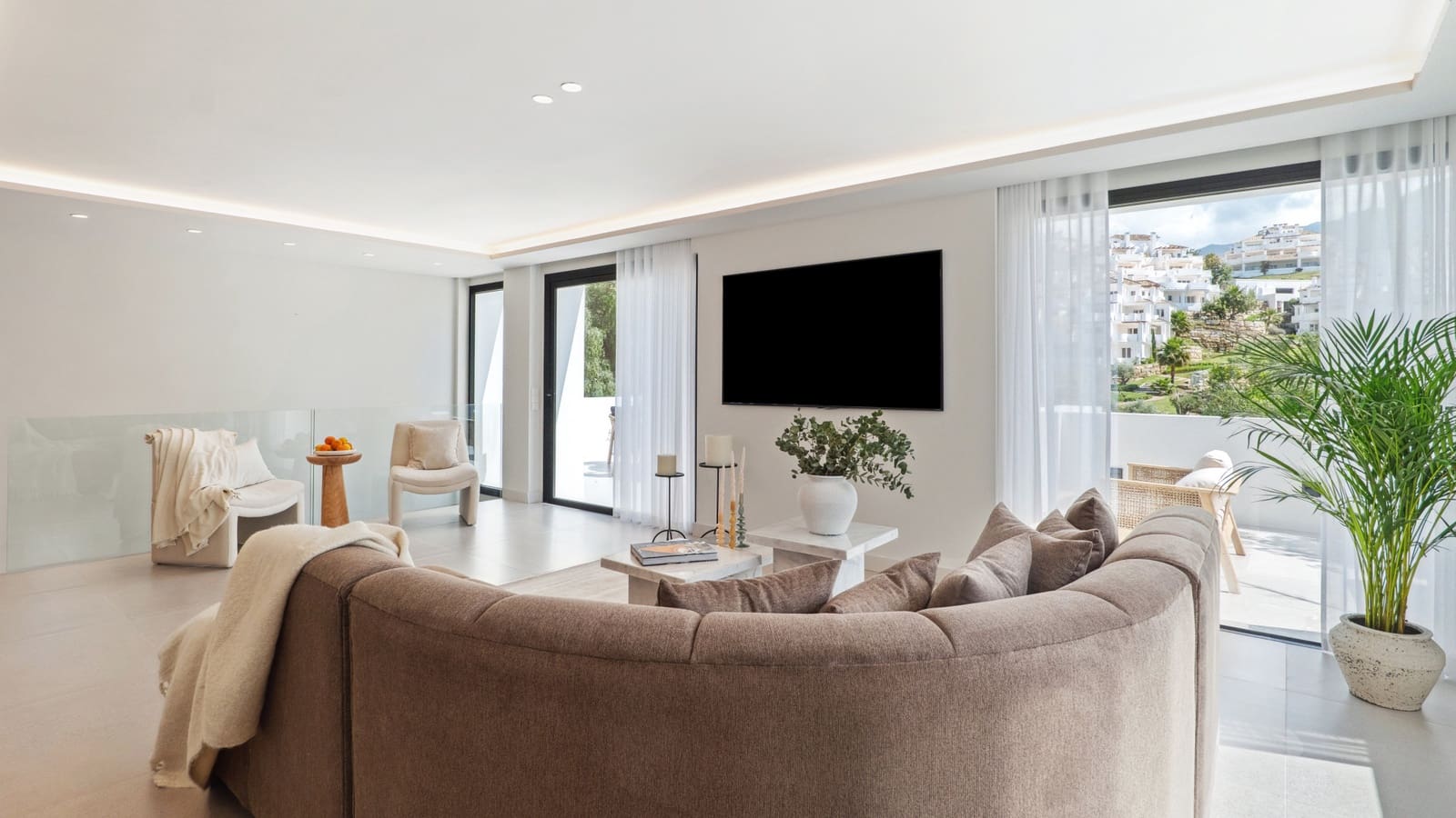 6 slaapkamer Villa te koop in Marbella met zwembad - € 2.495.000 (Ref: 9616718)