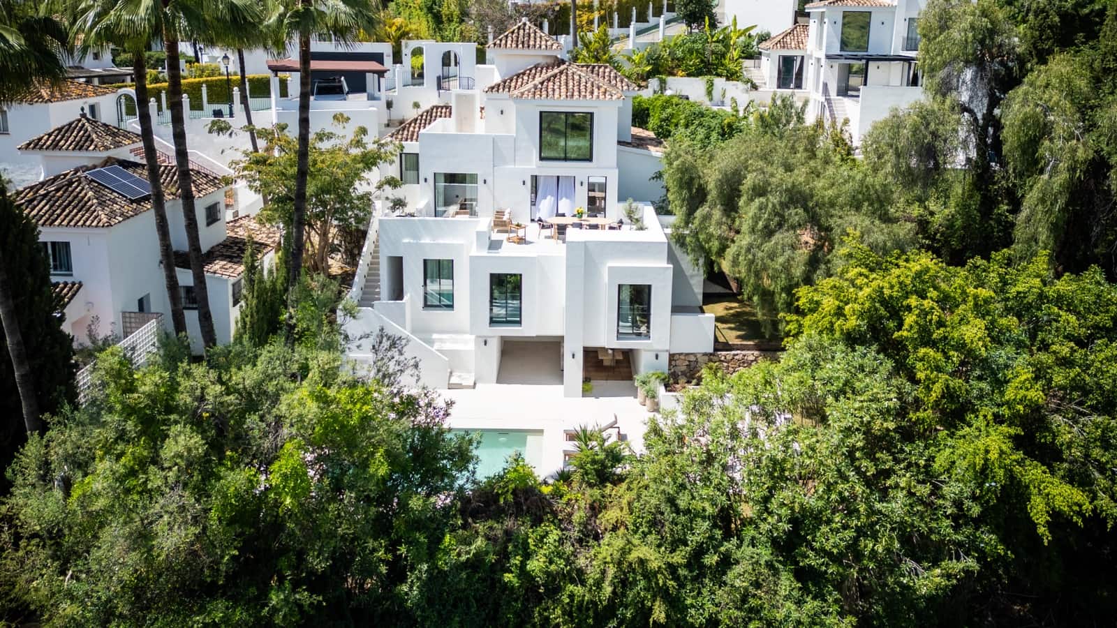 6 slaapkamer Villa te koop in Marbella met zwembad - € 2.495.000 (Ref: 9616718)