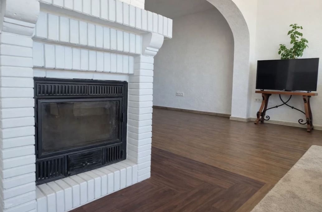 4 makuuhuone Huvila myytävänä paikassa Punta de la Chullera mukana uima-altaan 
autotalli - 765 000 € (Ref: 9618938)