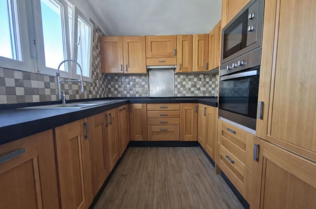 4 makuuhuone Huvila myytävänä paikassa Punta de la Chullera mukana uima-altaan 
autotalli - 765 000 € (Ref: 9618938)