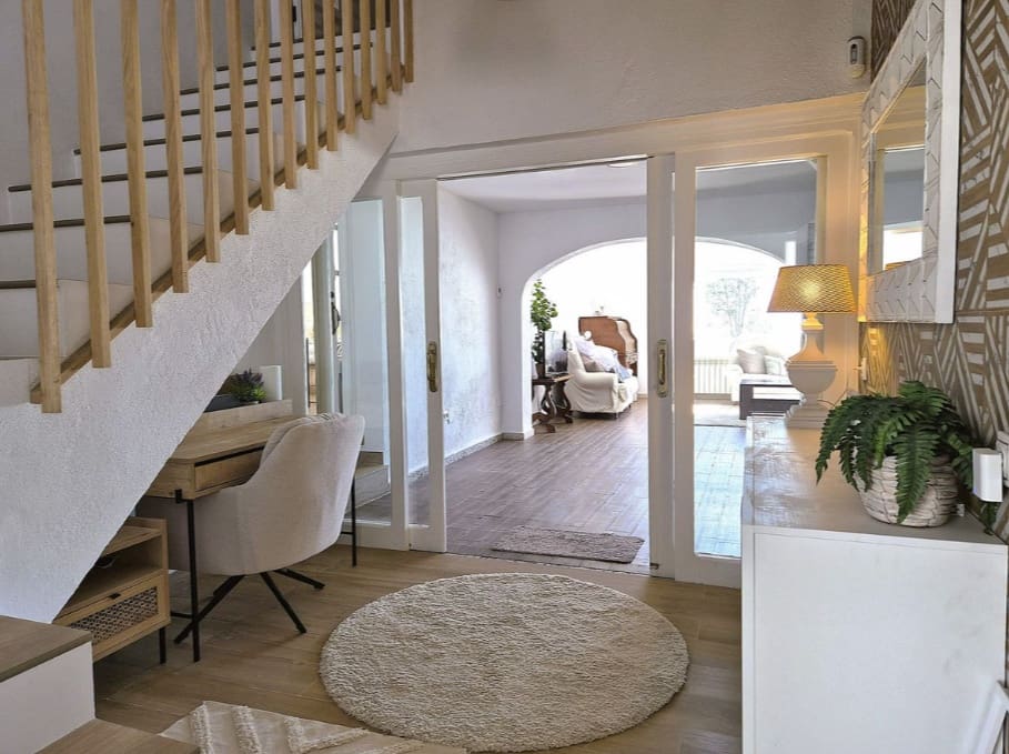 4 makuuhuone Huvila myytävänä paikassa Punta de la Chullera mukana uima-altaan 
autotalli - 765 000 € (Ref: 9618938)