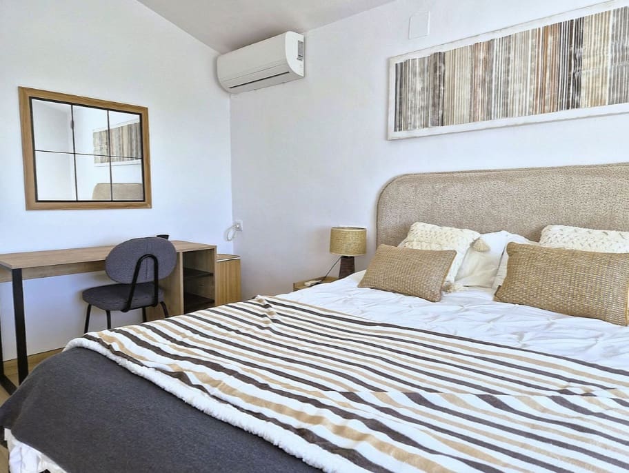 4 makuuhuone Huvila myytävänä paikassa Punta de la Chullera mukana uima-altaan 
autotalli - 765 000 € (Ref: 9618938)