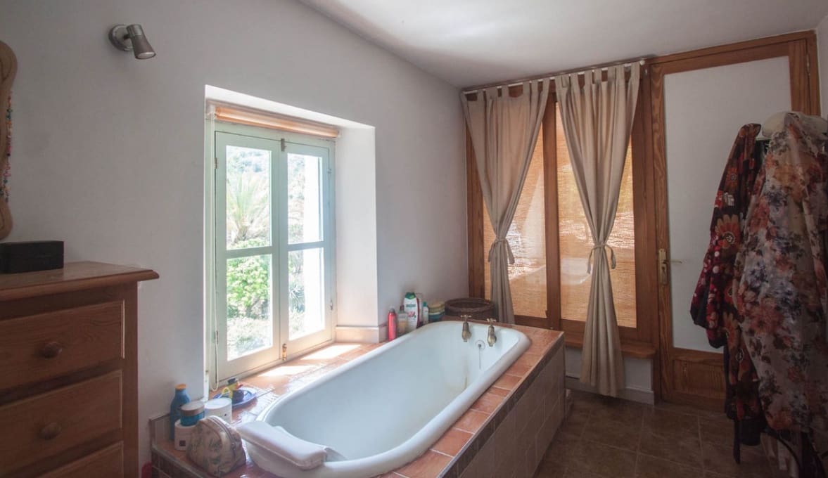 6 slaapkamer Villa te koop in Gaucin met zwembad garage - € 850.000 (Ref: 9618939)