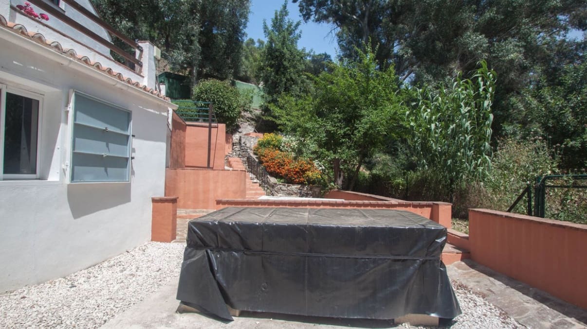 6 slaapkamer Villa te koop in Gaucin met zwembad garage - € 850.000 (Ref: 9618939)