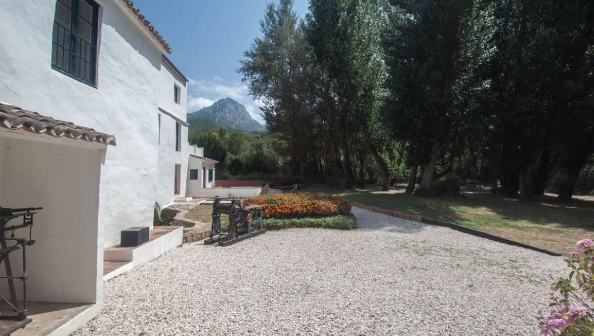 6 slaapkamer Villa te koop in Gaucin met zwembad garage - € 850.000 (Ref: 9618939)