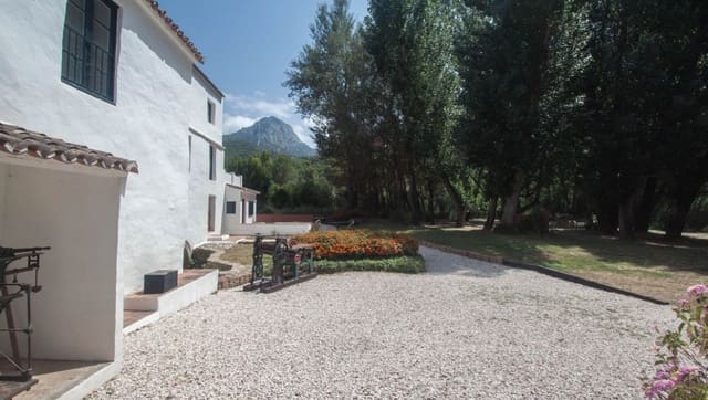 6 soveværelse Villa til salg i Gaucín med swimmingpool garage - € 850.000 (Ref: 9618939)