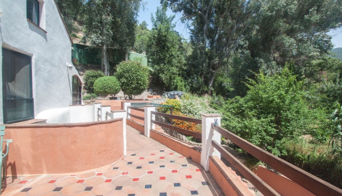 6 slaapkamer Villa te koop in Gaucin met zwembad garage - € 850.000 (Ref: 9618939)