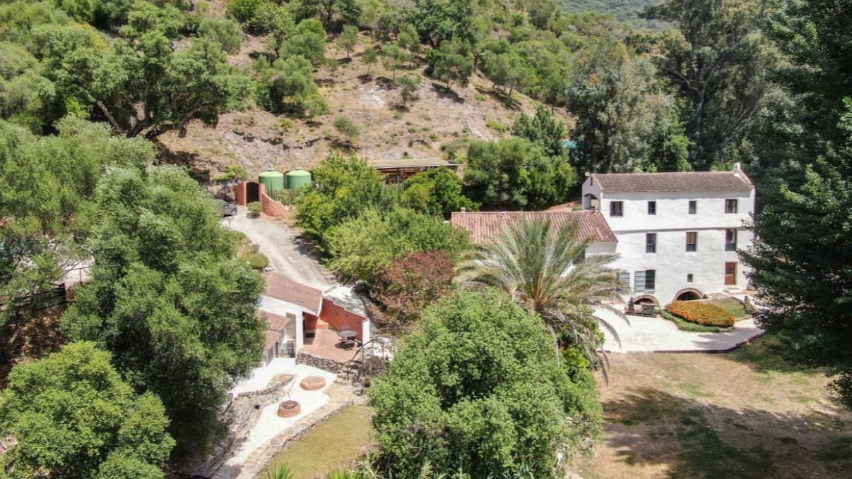 6 bedroom Villa for sale in Gaucin with pool garage - € 850,000 (Ref: 9618939)