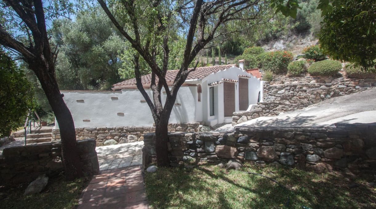6 bedroom Villa for sale in Gaucin with pool garage - € 850,000 (Ref: 9618939)