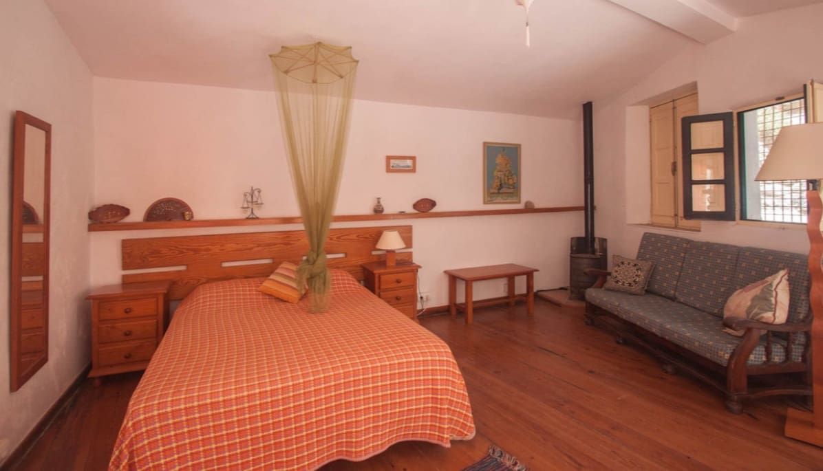 6 bedroom Villa for sale in Gaucin with pool garage - € 850,000 (Ref: 9618939)