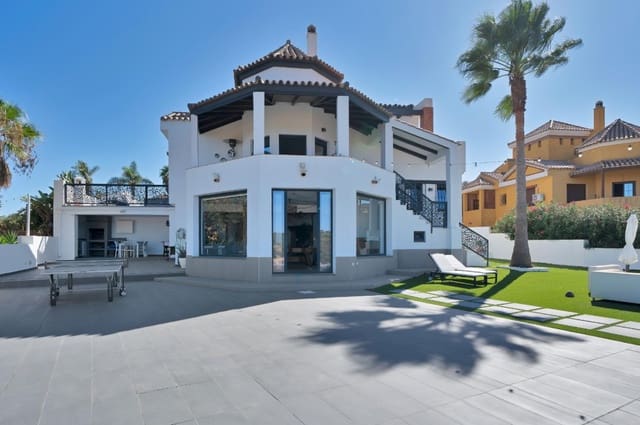 4 bedroom Villa for sale in La Alcaidesa with pool garage - € 760,000 (Ref: 9618940)