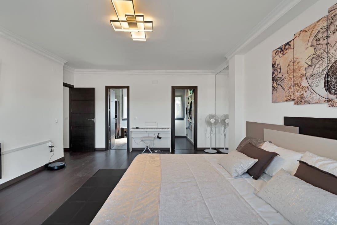 4 soverom Villa til salgs i La Alcaidesa med svømmebasseng garasje - € 760 000 (Ref: 9618940)