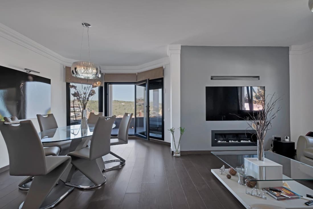 4 soverom Villa til salgs i La Alcaidesa med svømmebasseng garasje - € 760 000 (Ref: 9618940)