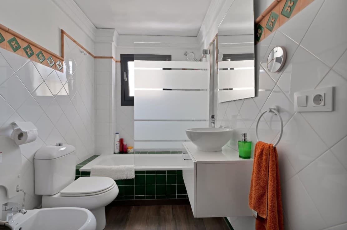 4 soverom Villa til salgs i La Alcaidesa med svømmebasseng garasje - € 760 000 (Ref: 9618940)