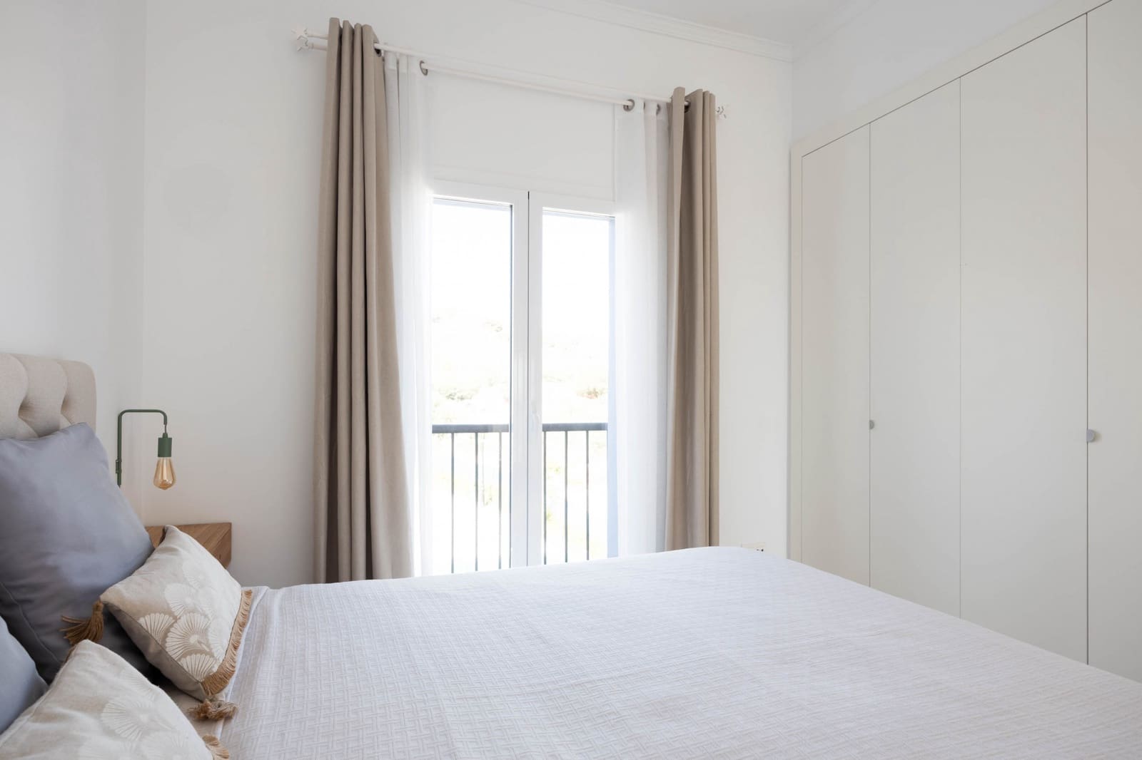 3 bedroom Penthouse for sale in Benahavis with pool garage - € 699,000 (Ref: 9618941)