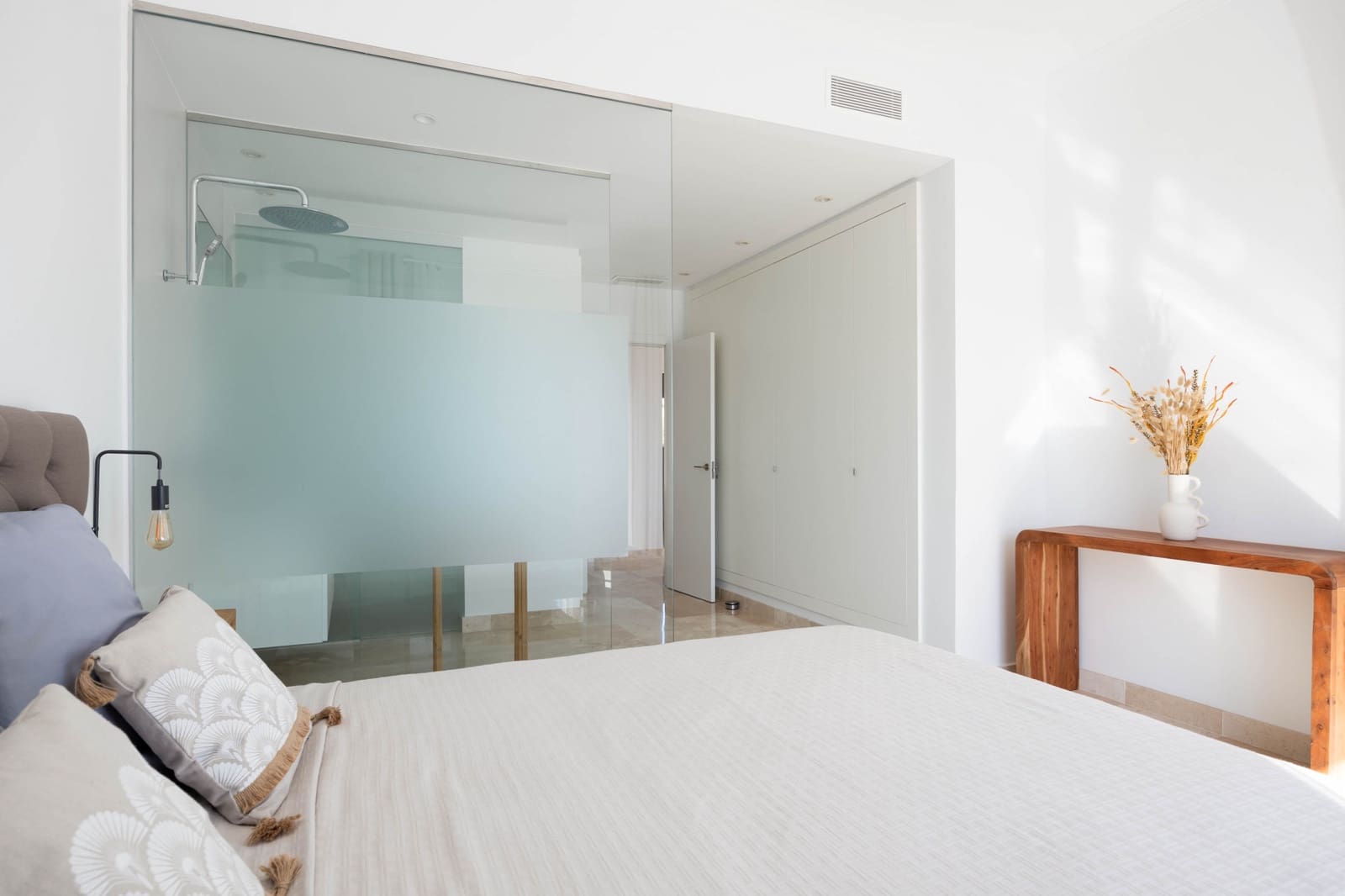 3 bedroom Penthouse for sale in Benahavis with pool garage - € 699,000 (Ref: 9618941)