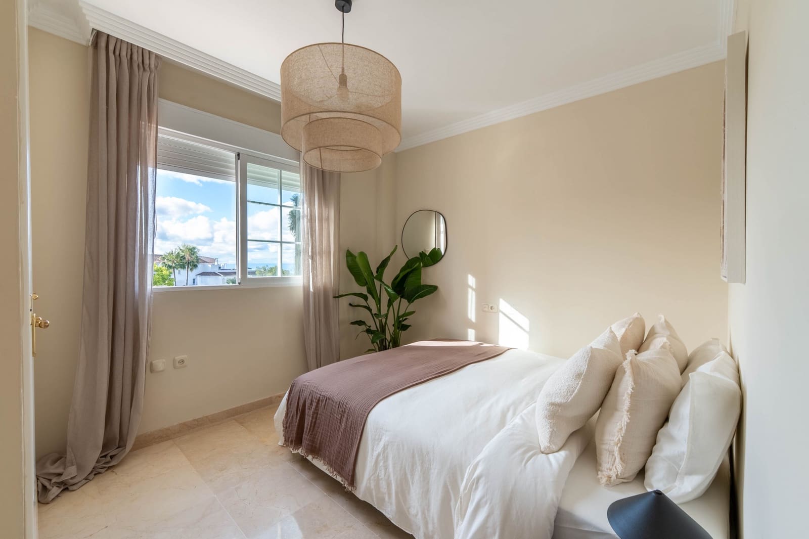 3 soverom Penthouse til salgs i Marbella med svømmebasseng garasje - € 750 000 (Ref: 9618942)