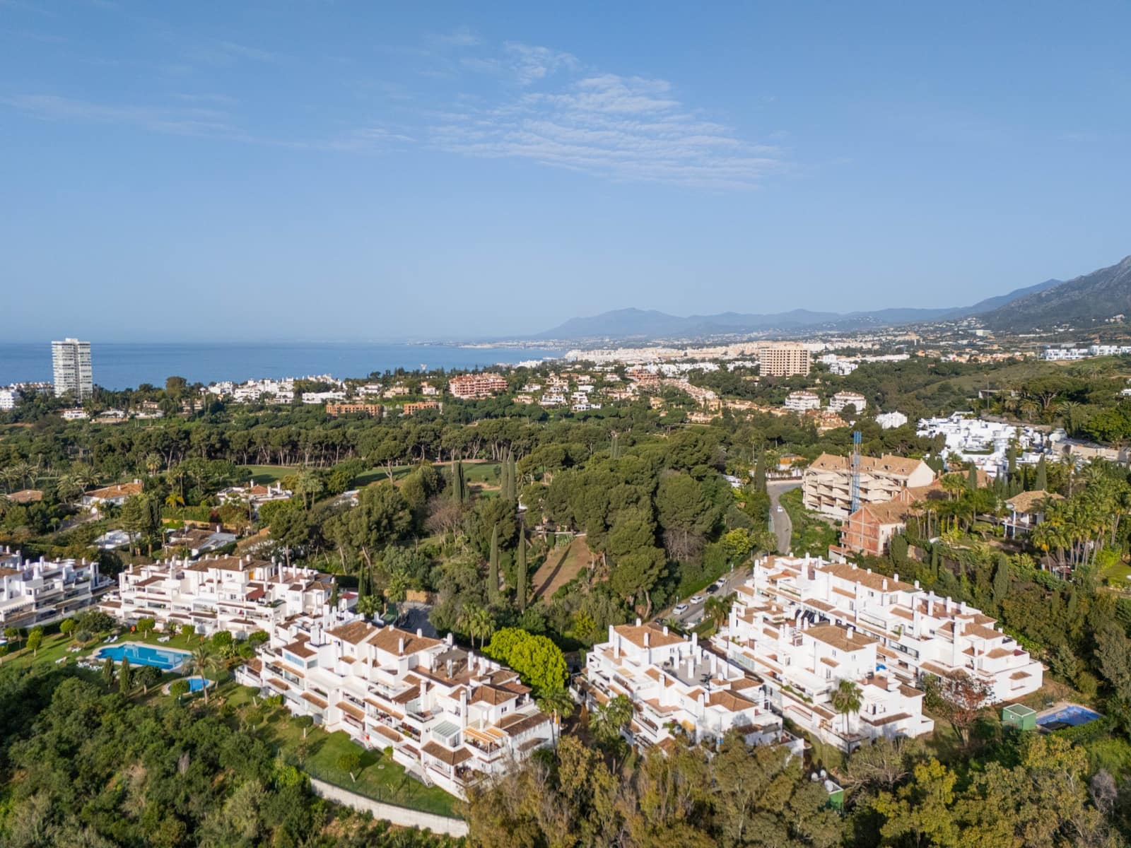 3 soverom Penthouse til salgs i Marbella med svømmebasseng garasje - € 750 000 (Ref: 9618942)