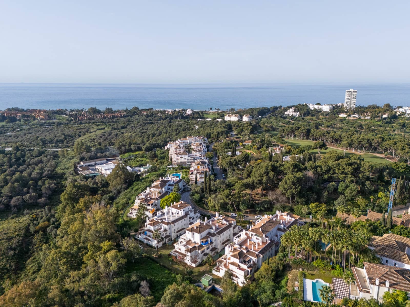 3 makuuhuone Kattohuoneisto myytävänä paikassa Marbella mukana uima-altaan 
autotalli - 750 000 € (Ref: 9618942)