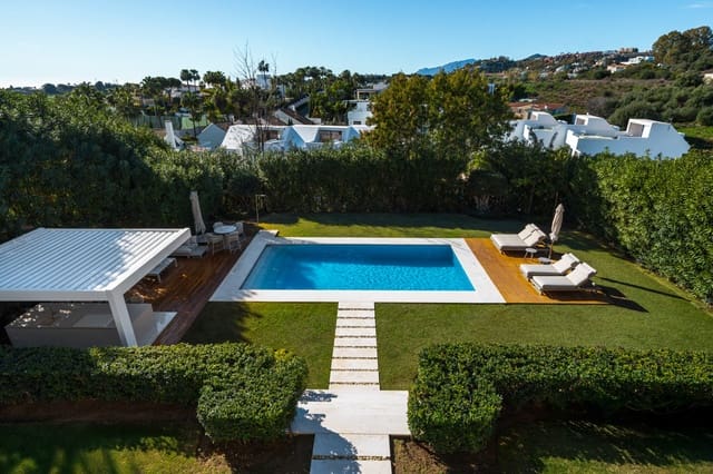 6 sovrum Villa till salu i Marbella med pool garage - 3 980 000 € (Ref: 9618943)