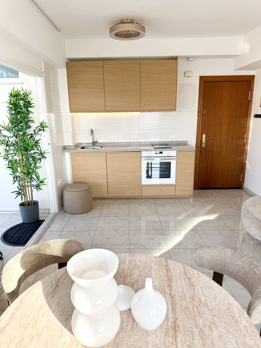 1 sovrum Lägenhet till salu i Marbella - 799 000 € (Ref: 9618946)