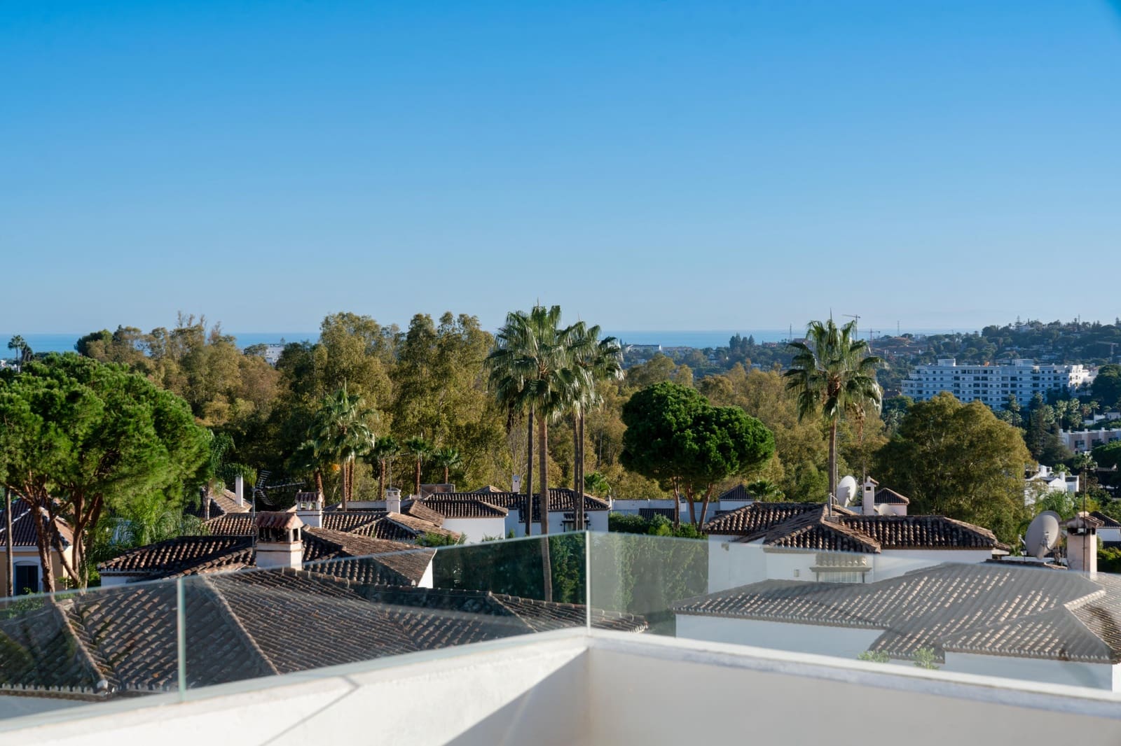 3 Zimmer Penthouse zu verkaufen in Marbella mit Pool Garage - 1.695.000 € (Ref: 9618947)