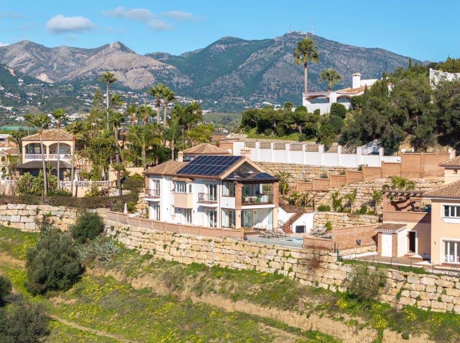 4 Zimmer Villa zu verkaufen in Mijas mit Pool Garage - 1.430.000 € (Ref: 9633844)