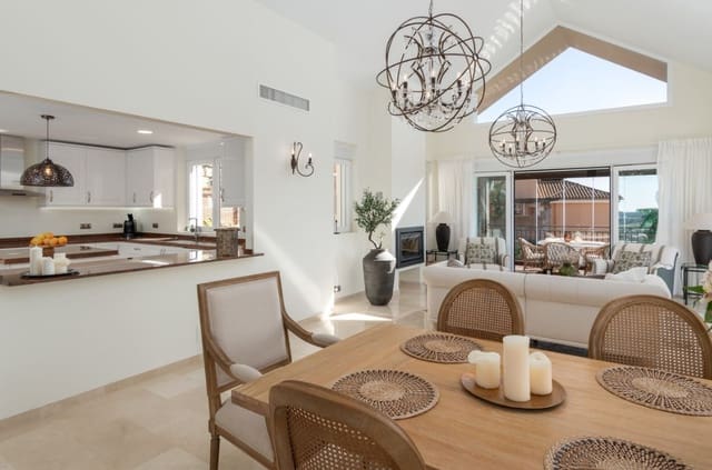 4 sovrum Villa till salu i Mijas med pool garage - 1 430 000 € (Ref: 9633844)