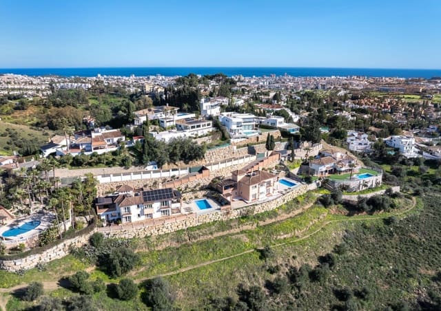 4 sovrum Villa till salu i Mijas med pool garage - 1 430 000 € (Ref: 9633844)