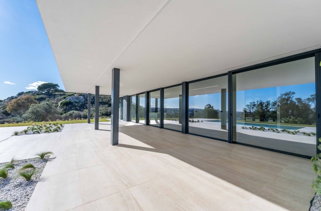 5 sypialnia Willa na sprzedaż w Sotogrande z basenem garażem - 3 350 000 € (Ref: 9643759)