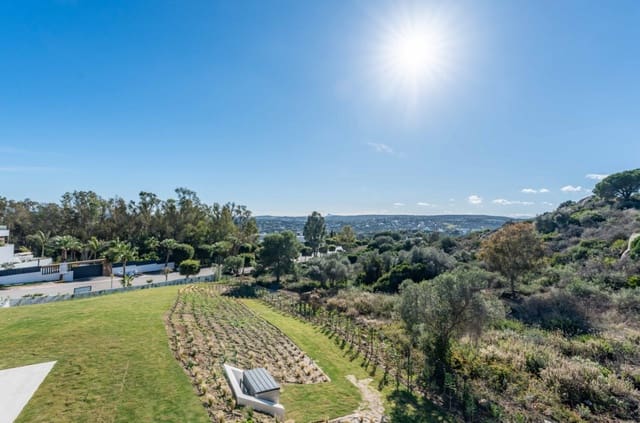 5 soverom Villa til salgs i Sotogrande, San Roque med svømmebasseng garasje - € 3 350 000 (Ref: 9643759)