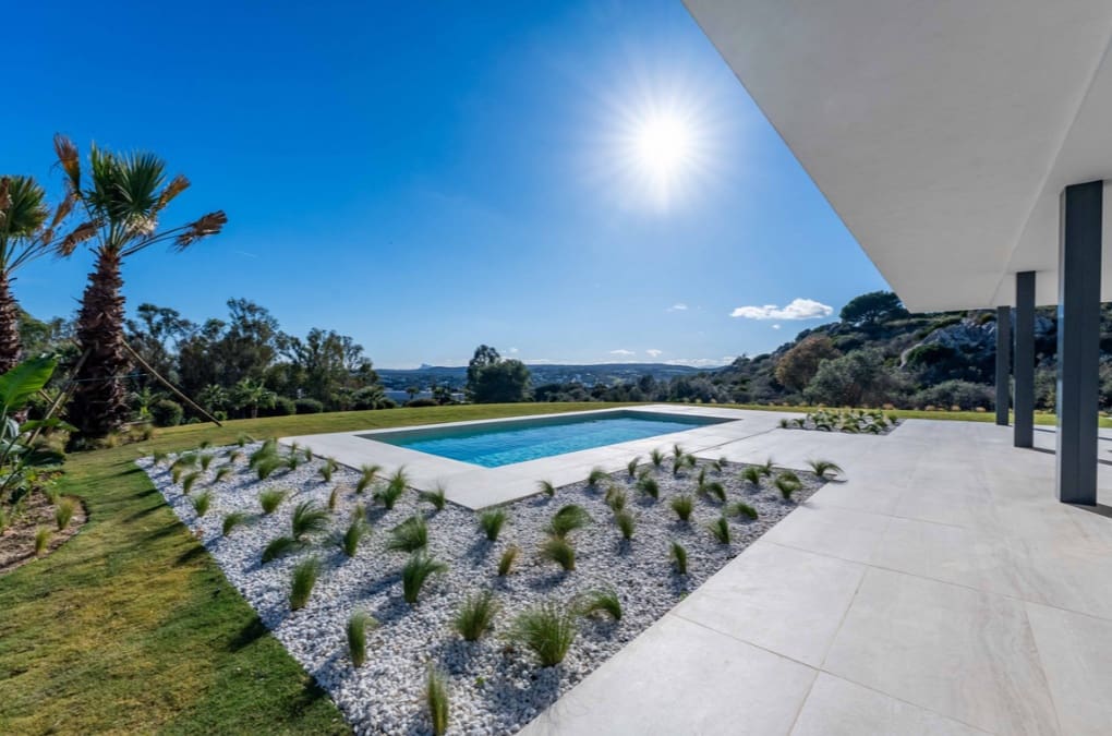 5 sypialnia Willa na sprzedaż w Sotogrande z basenem garażem - 3 350 000 € (Ref: 9643759)