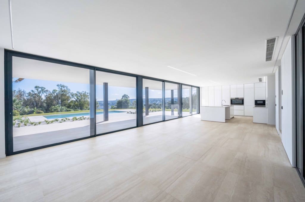 5 sypialnia Willa na sprzedaż w Sotogrande z basenem garażem - 3 350 000 € (Ref: 9643759)