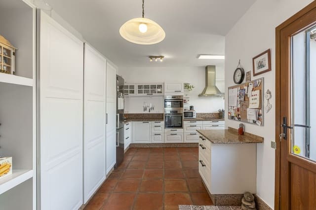 3 quarto Moradia para venda em Mijas Costa, Mijas com piscina - 995 000 € (Ref: 9643760)