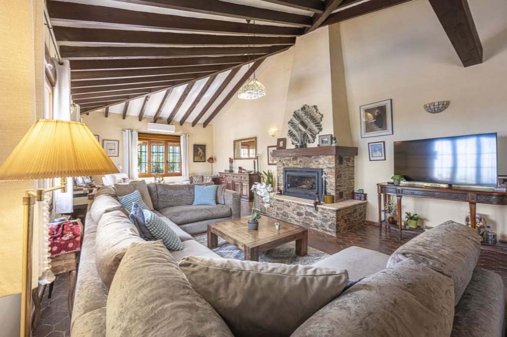 3 quarto Moradia para venda em Mijas Costa com piscina - 995 000 € (Ref: 9643760)