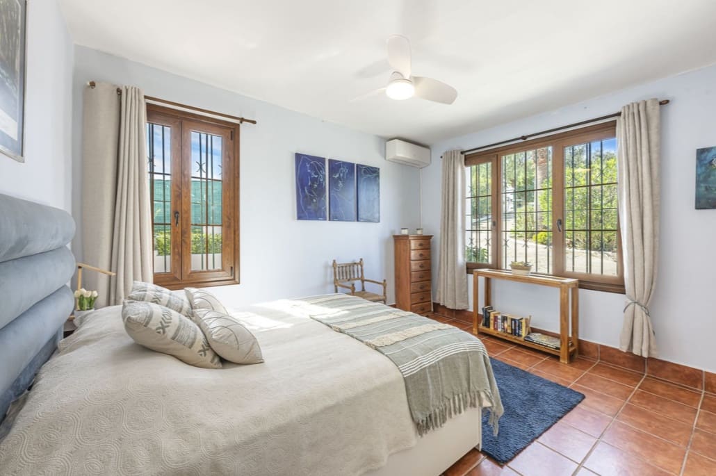 3 quarto Moradia para venda em Mijas Costa com piscina - 995 000 € (Ref: 9643760)