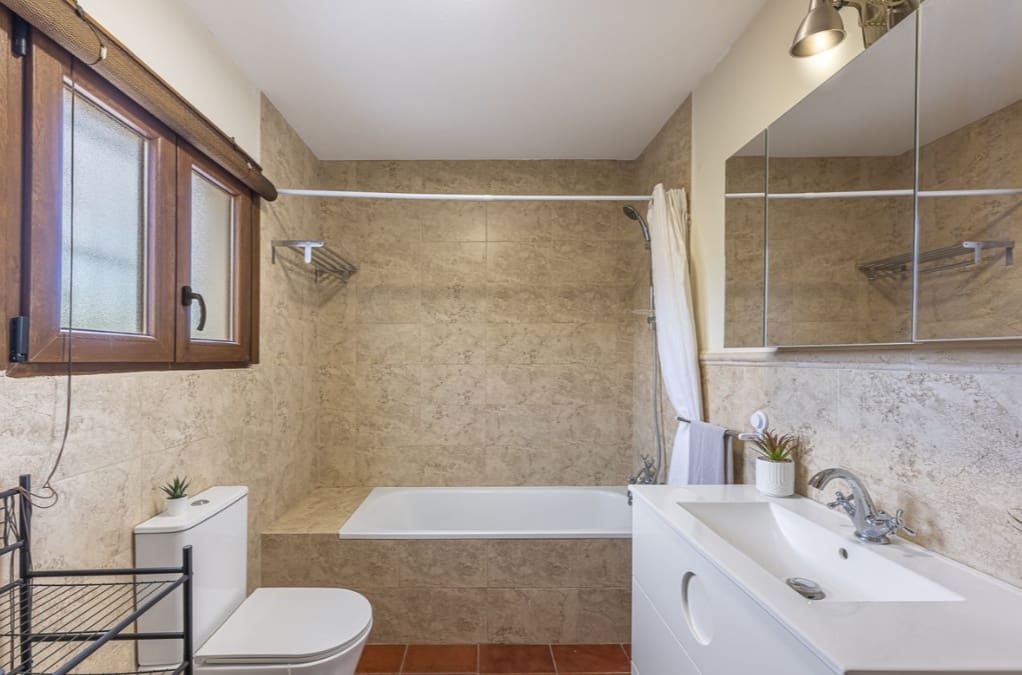 3 quarto Moradia para venda em Mijas Costa com piscina - 995 000 € (Ref: 9643760)