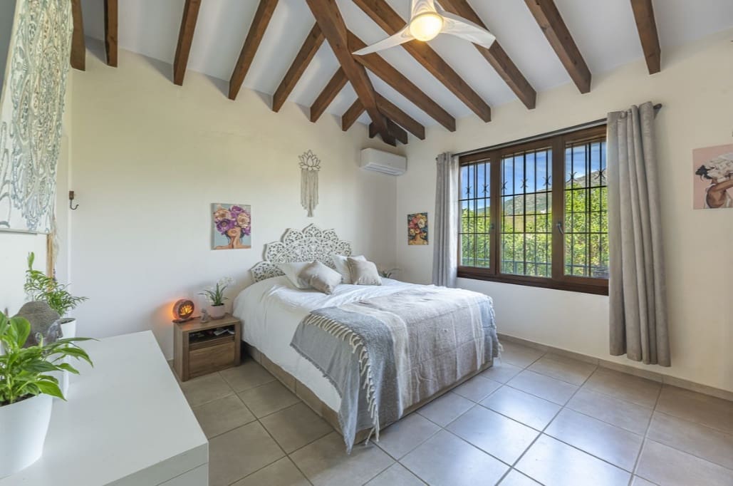 3 quarto Moradia para venda em Mijas Costa com piscina - 995 000 € (Ref: 9643760)