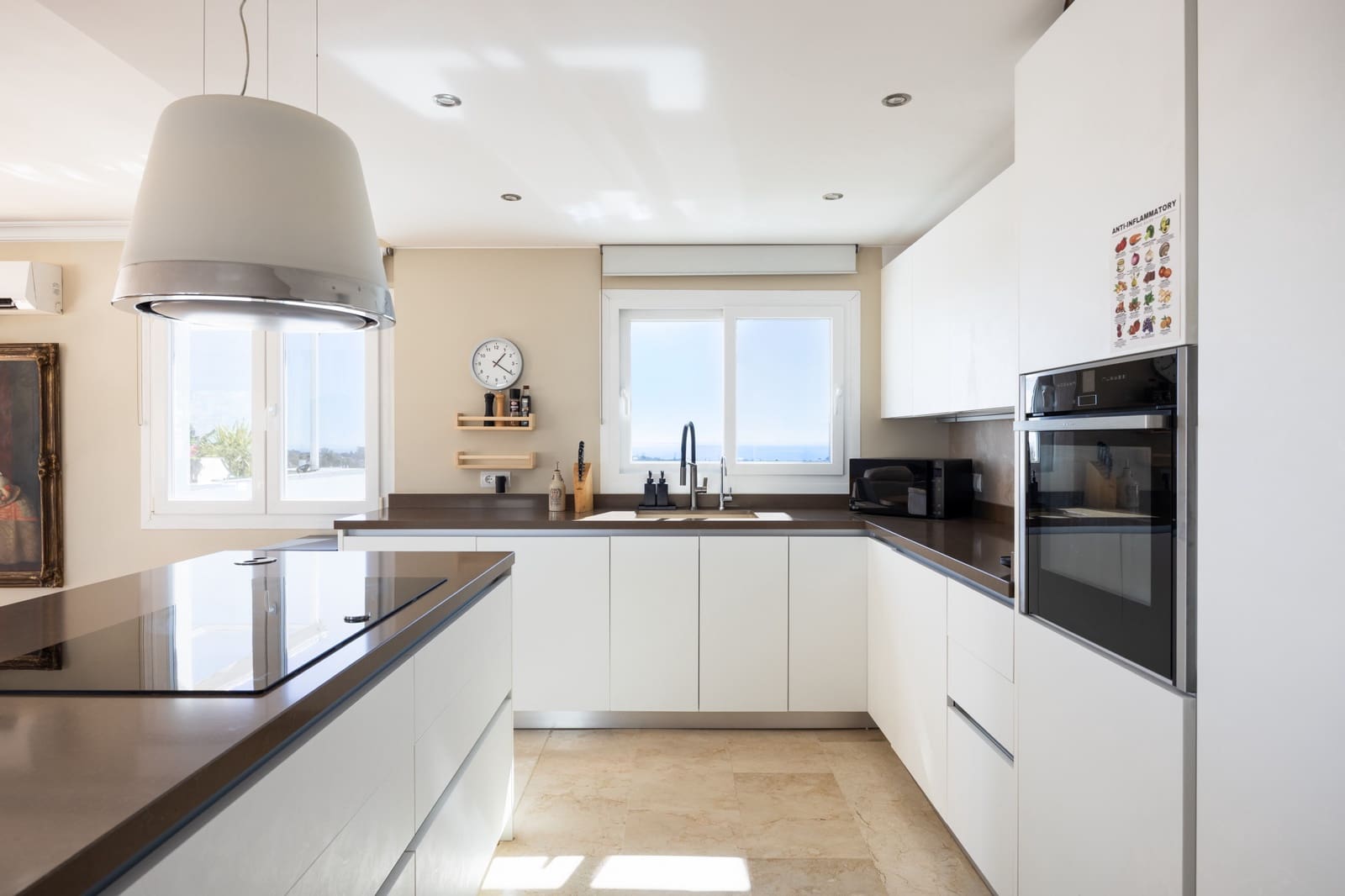 2 quarto Penthouse para venda em Estepona com piscina garagem - 599 000 € (Ref: 9643761)